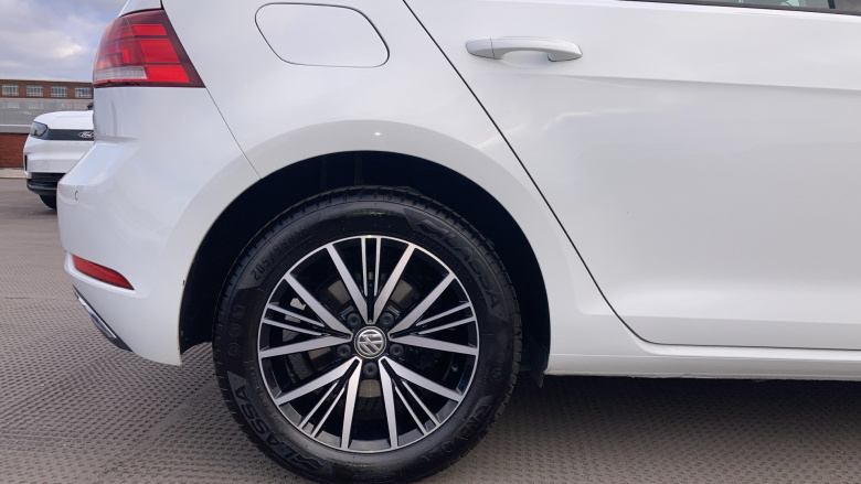 Volkswagen Golf 1.4 TSI SE [Nav] 5dr Petrol Hatchback